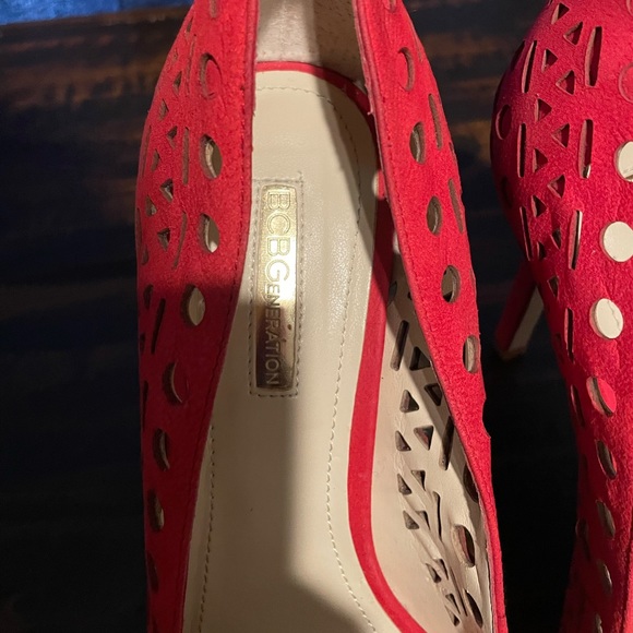 BCBG HEELS - Picture 6 of 12